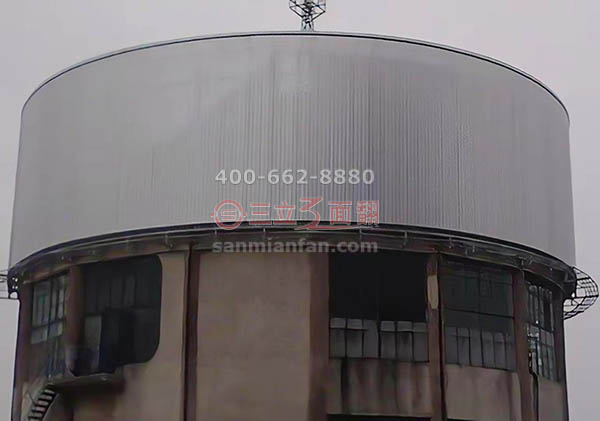 湖北荊州江陵圓型水塔三面翻弧形廣告牌案例施工圖片