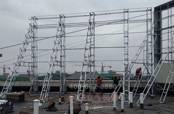 大型三面翻鋼結(jié)構(gòu)制作要求和戶外廣告牌鋼結(jié)構(gòu)加固重點 大型三面翻鋼結(jié)構(gòu)制作要求和戶外廣告牌鋼結(jié)構(gòu)加固重點